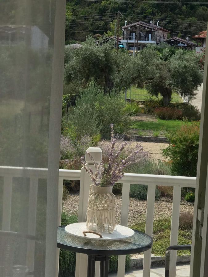 Апартаменты Olivegrove House Вурвуру Экстерьер фото